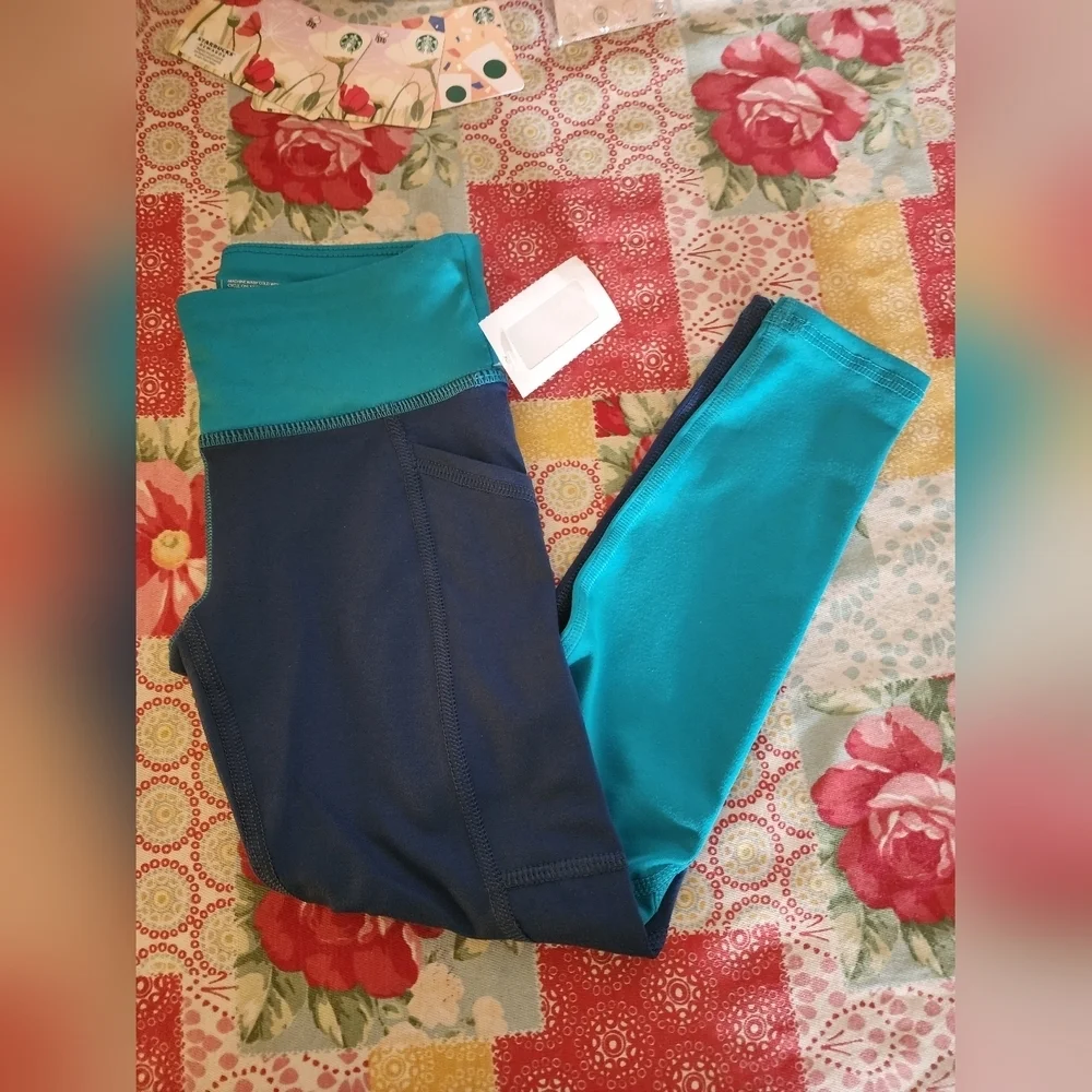 Nwt athletic works 2 tone leggings w/pocket - Picture 6 of 7